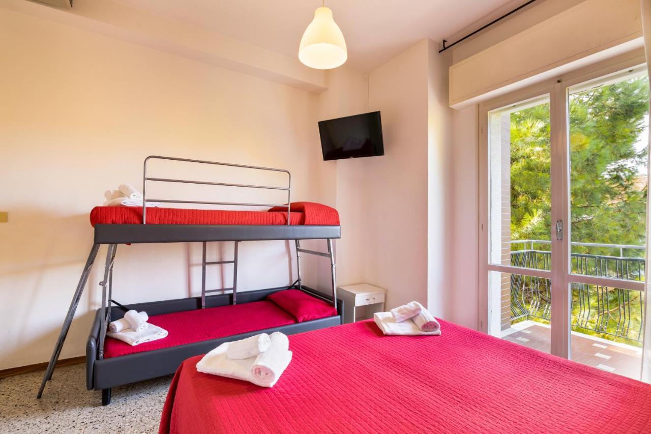 Hotel Ausonia B&B Rimini Buitenkant foto
